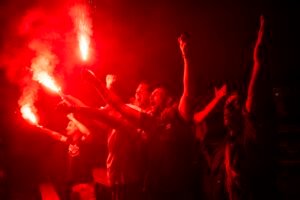 Festejos del PSG: más de 200 detenidos por los disturbios en París
