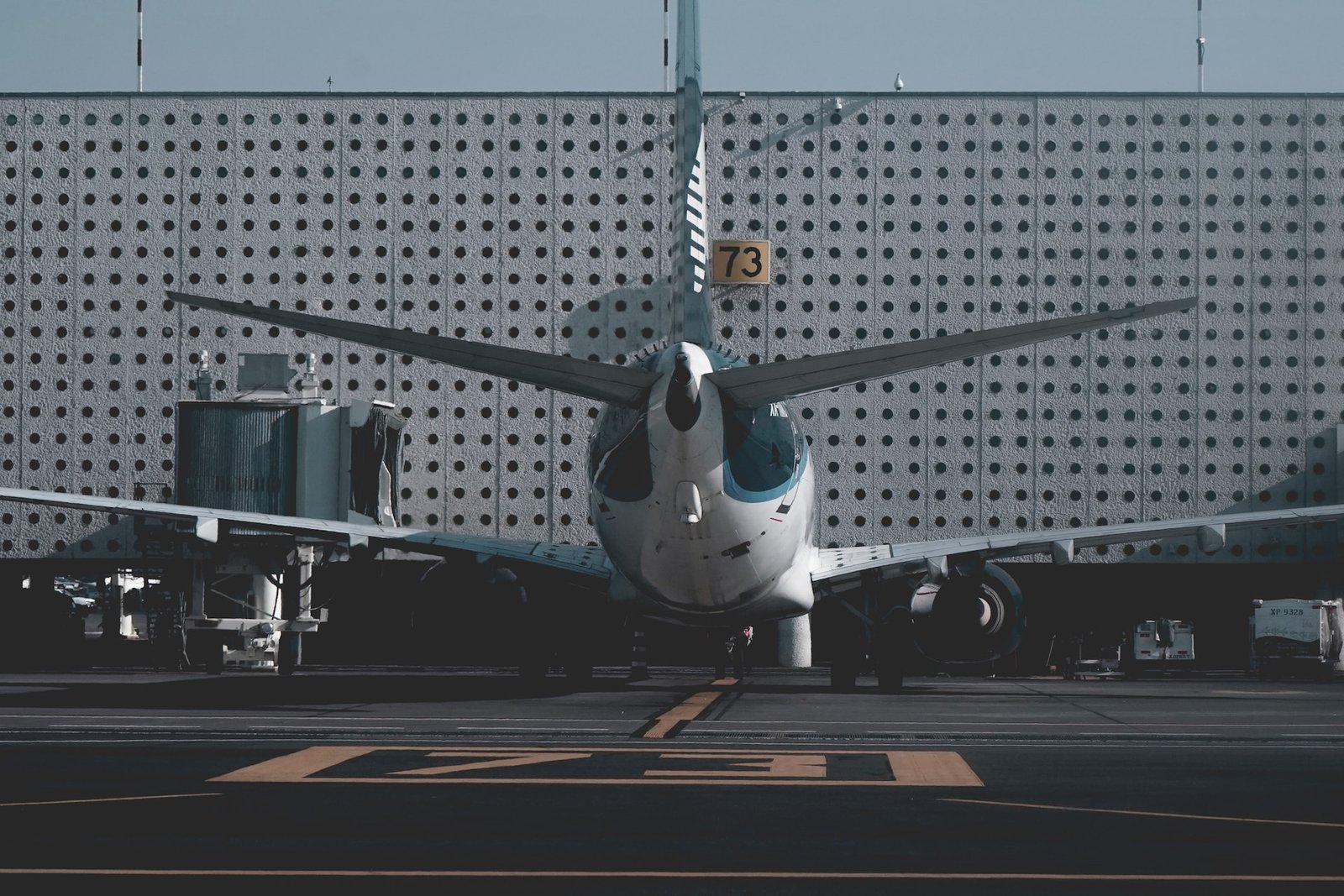 Avión aborta despegue en AICM por presencia de otra aeronave; AFAC abre investigación